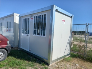 VENDESI BOX USATI COIBENTATI